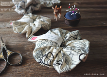 Load image into Gallery viewer, Japanese Handmade Chouchou/Scrunchies, Line Drawing Floral, Black x Ivory, scjf0050
