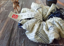 Load image into Gallery viewer, Japanese Handmade Kimono style Scrunchies, Shiro Nadeshiko, White Dianthus, scjf0067
