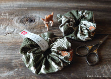 Load image into Gallery viewer, Japanese Handmade Kimono style Scrunchies, Chrysanthemum Matcha Green, scjf0072
