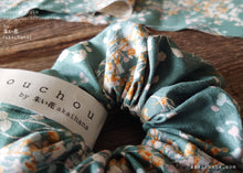 Load image into Gallery viewer, Japanese Handmade Cotton Linen Scrunchies, Flower Bouquet, Grayish Green
