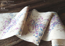 Load image into Gallery viewer, Japanese Handmade Cotton Linen Scrunchies, Flower Bouquet, Ivory
