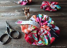 Load image into Gallery viewer, Japanese Handmade Kimono style Scrunchies, Taisho-Roman, scjf0104
