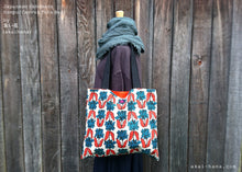 Load image into Gallery viewer, Nordic Floral Blue Green, Japanese Handmade Linen Square Tote Bag
