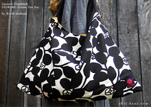 Load image into Gallery viewer, Japanese Handcrafted SANKAKU Tote, Tsubaki (Camellia) ⦿tbml0026
