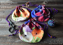 Load image into Gallery viewer, Repurposed Vintage Kimono Temari Kinchaku Purse, tkvk0008
