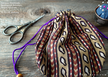 Load image into Gallery viewer, Repurposed Kenyan cotton Temari Kinchaku (drawstring) Purse, tkvu0010, Japanese Handmade
