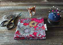 Load image into Gallery viewer, Quadruple Reversible Japanese Handkerchief, Flower Garden Red ⦿wghc0017
