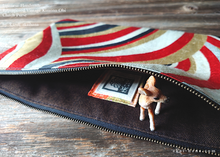Load image into Gallery viewer, Repurposed Vintage Kimono Obi Clutch, Japanese Handmade z30c0001
