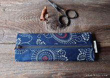 Load image into Gallery viewer, Japanese Handmade Pen Case, Kikukarakusa ⦿zc20p0012
